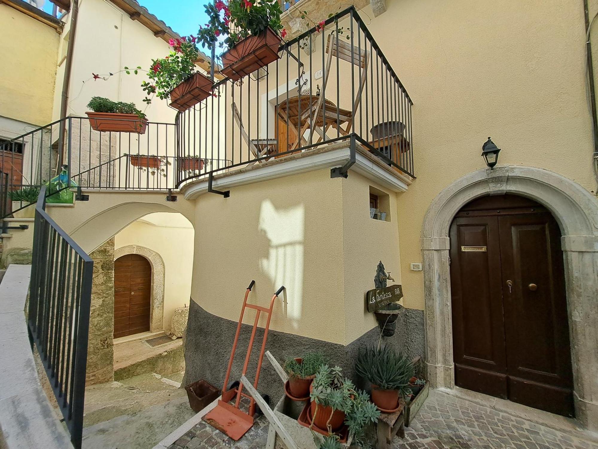 La Fantesca Appartement Pettorano sul Gizio Buitenkant foto
