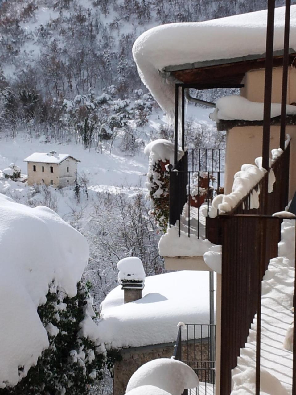 La Fantesca Appartement Pettorano sul Gizio Buitenkant foto